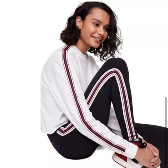 #512 ARITZIA TNA Atmosphere Leggings - Picture 3 of 10